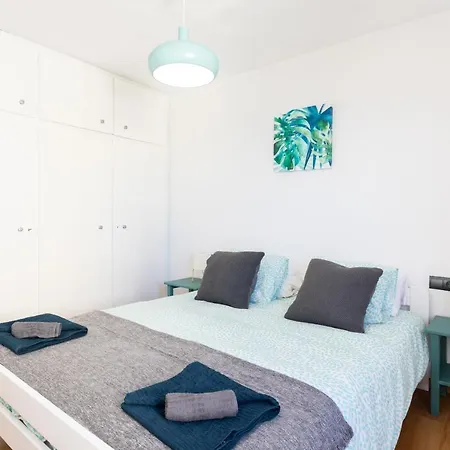 Home2book Lovely Ocean Views شقة *