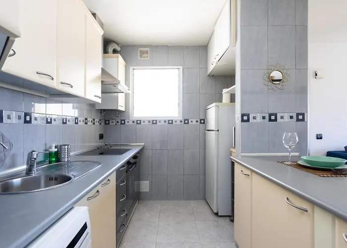 Home2book Lovely Ocean Views 아파트 *